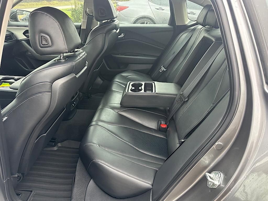 Certified 2025 Acura TLX w/ Technology Package image 24