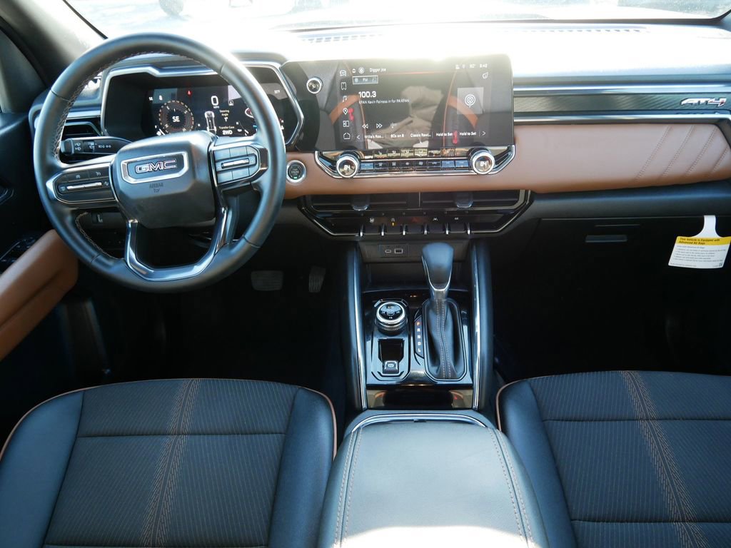 Used 2025 GMC Canyon AT4 w/ Nightfall Edition image 14