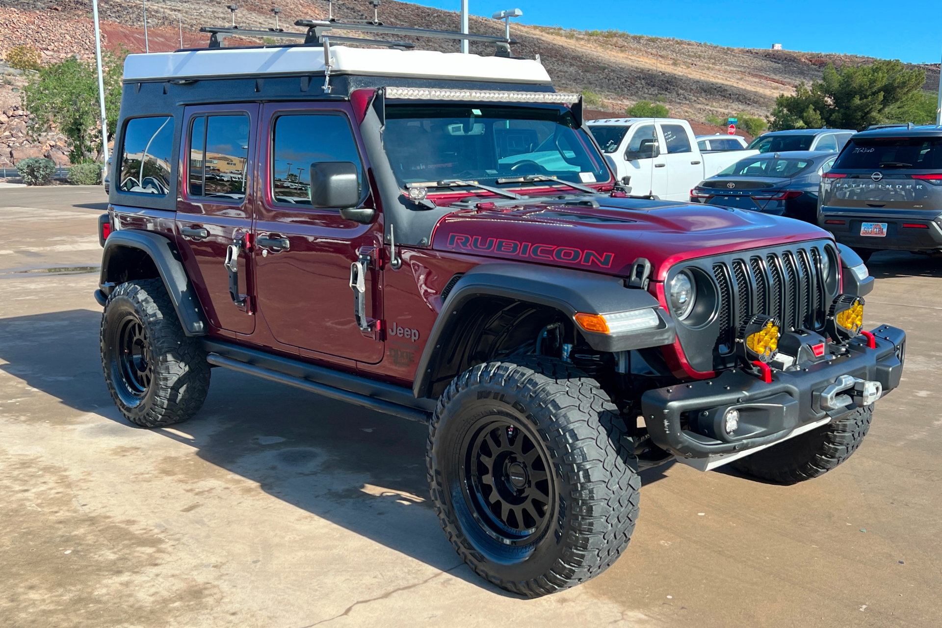 Used 2021 Jeep Wrangler Unlimited Rubicon AWD/4WD image 8
