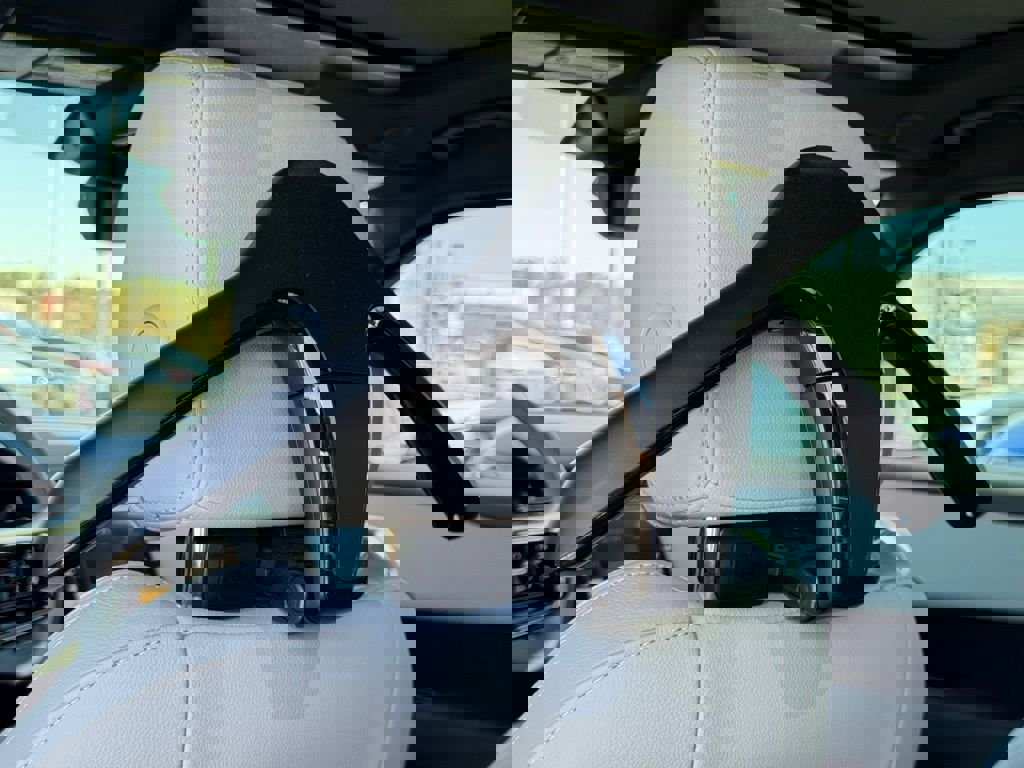 Used 2026 Land Rover Range Rover Velar Dynamic SE image 36