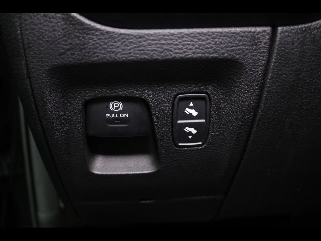 Used 2022 RAM 1500 Big Horn w/ Built-to-serve Edition AWD/4WD image 28