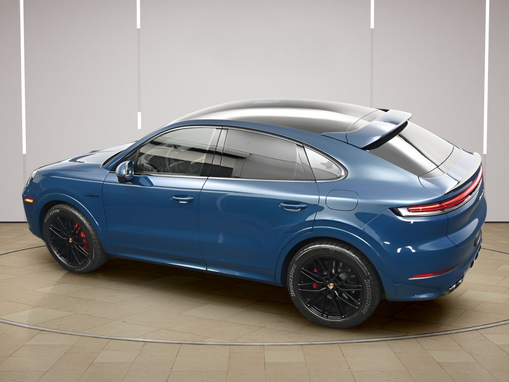 Certified 2025 Porsche Cayenne S AWD/4WD image 36