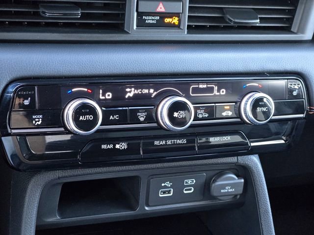 Used 2025 Honda Pilot TrailSport image 20