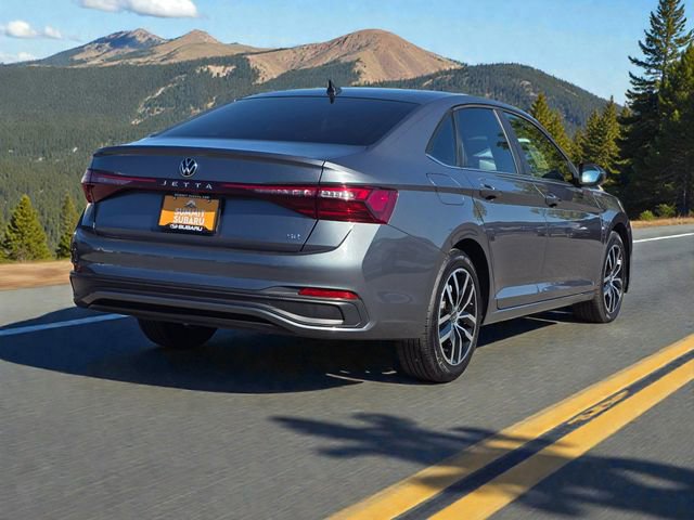 Used 2025 Volkswagen Jetta SE image 7