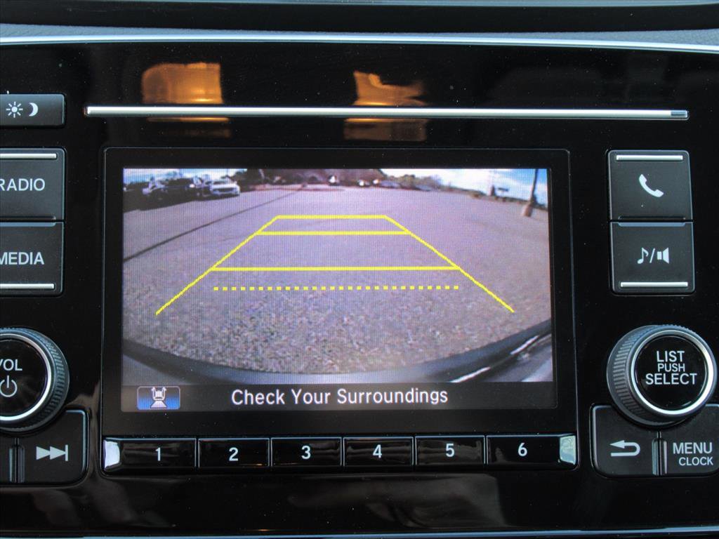 Used 2017 Honda CR-V LX image 23