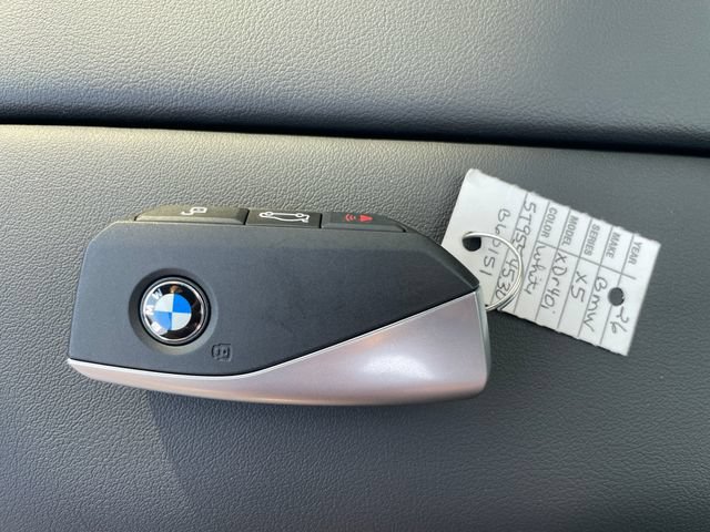 New 2026 BMW X5 xDrive40i w/ M Sport Package AWD/4WD image 25