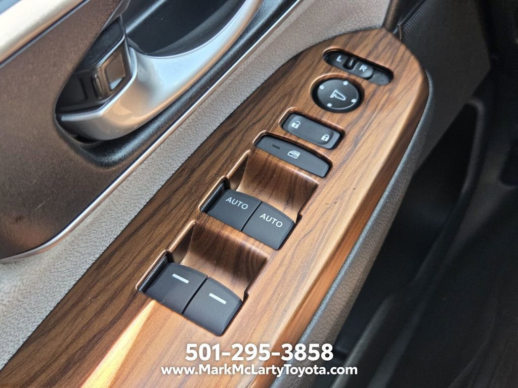 Used 2018 Honda CR-V EX image 25