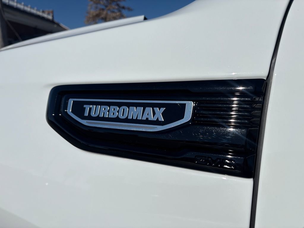 New 2026 GMC Sierra 1500 Elevation image 10