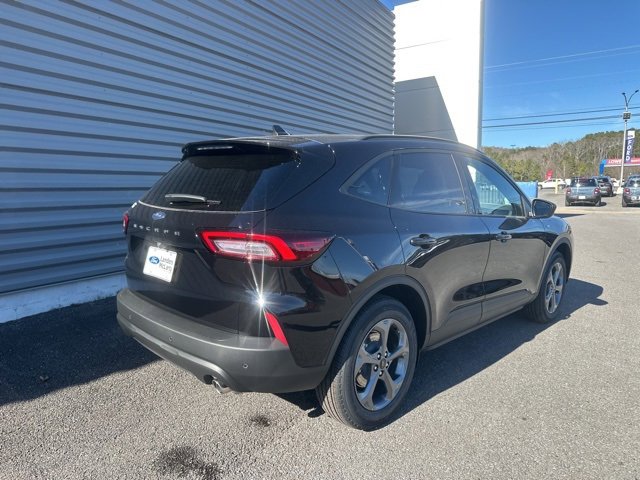 New 2026 Ford Escape ST-Line w/ Tech Pack #1 image 3