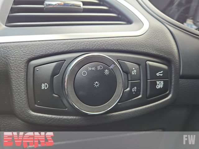Used 2024 Ford Edge Titanium AWD/4WD image 16