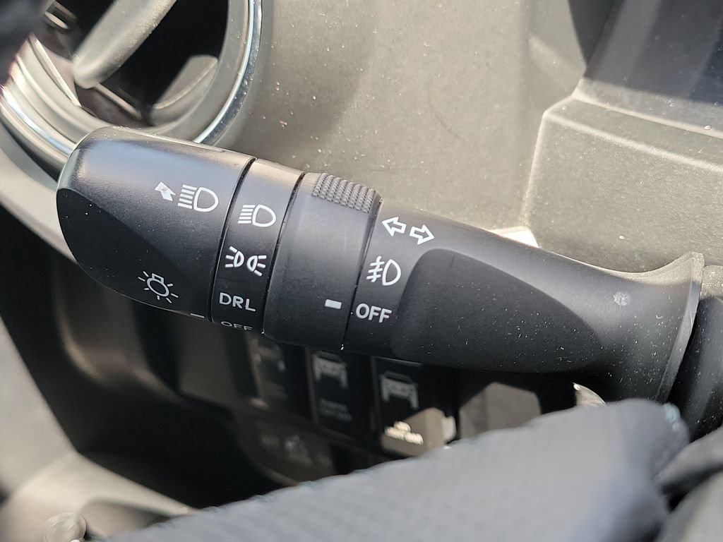 Used 2017 Toyota Tacoma TRD Off-Road w/ Tow Package (A/T) AWD/4WD image 11