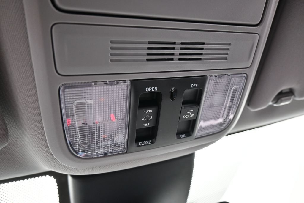 Used 2024 Honda Odyssey EX-L image 32