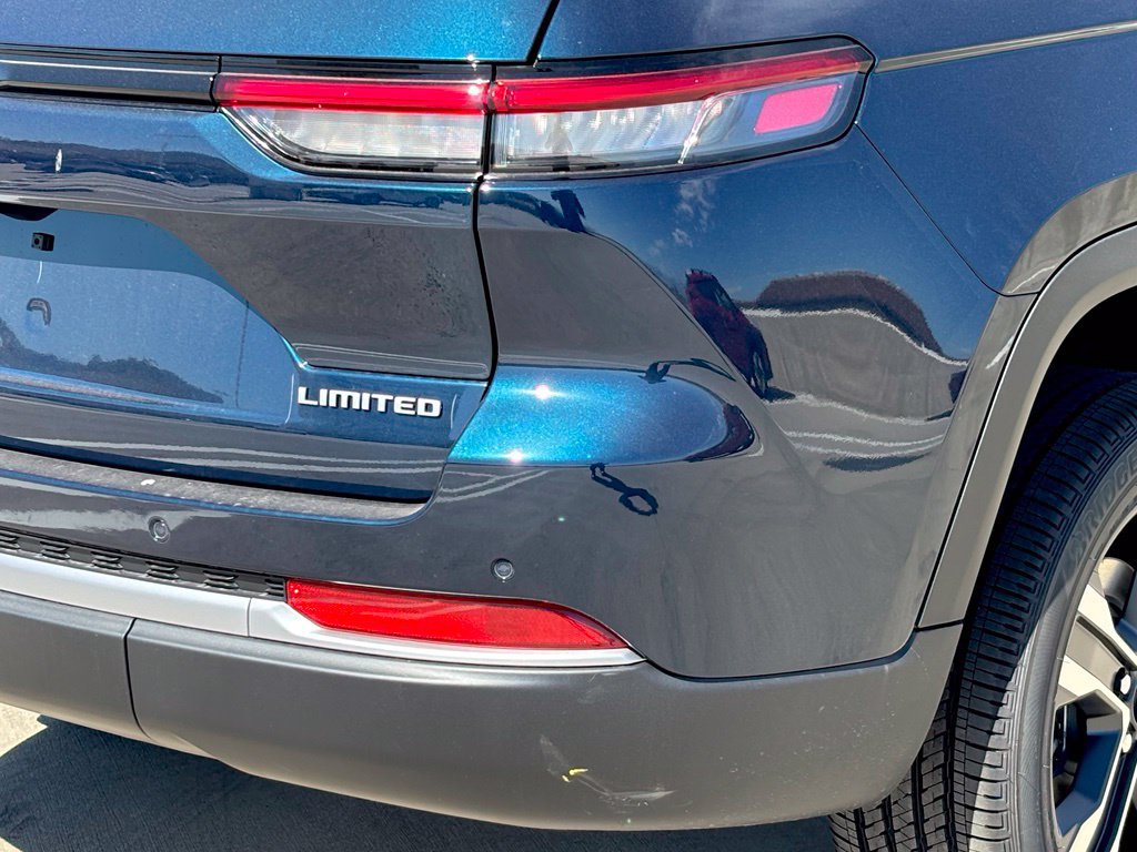 New 2027 Jeep Grand Cherokee Limited AWD/4WD image 5