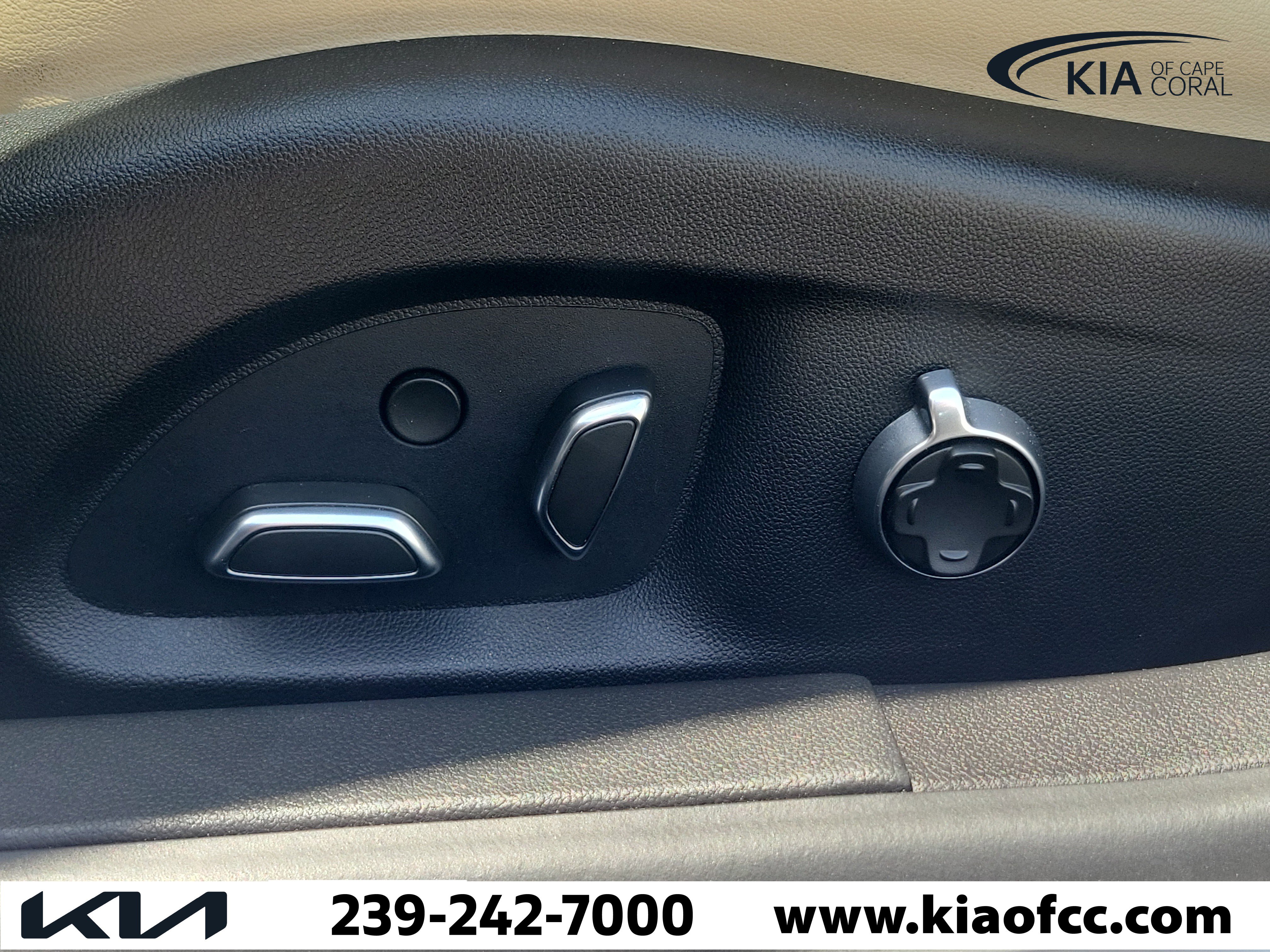 Used 2025 Cadillac CT5 Premium Luxury RWD image 24