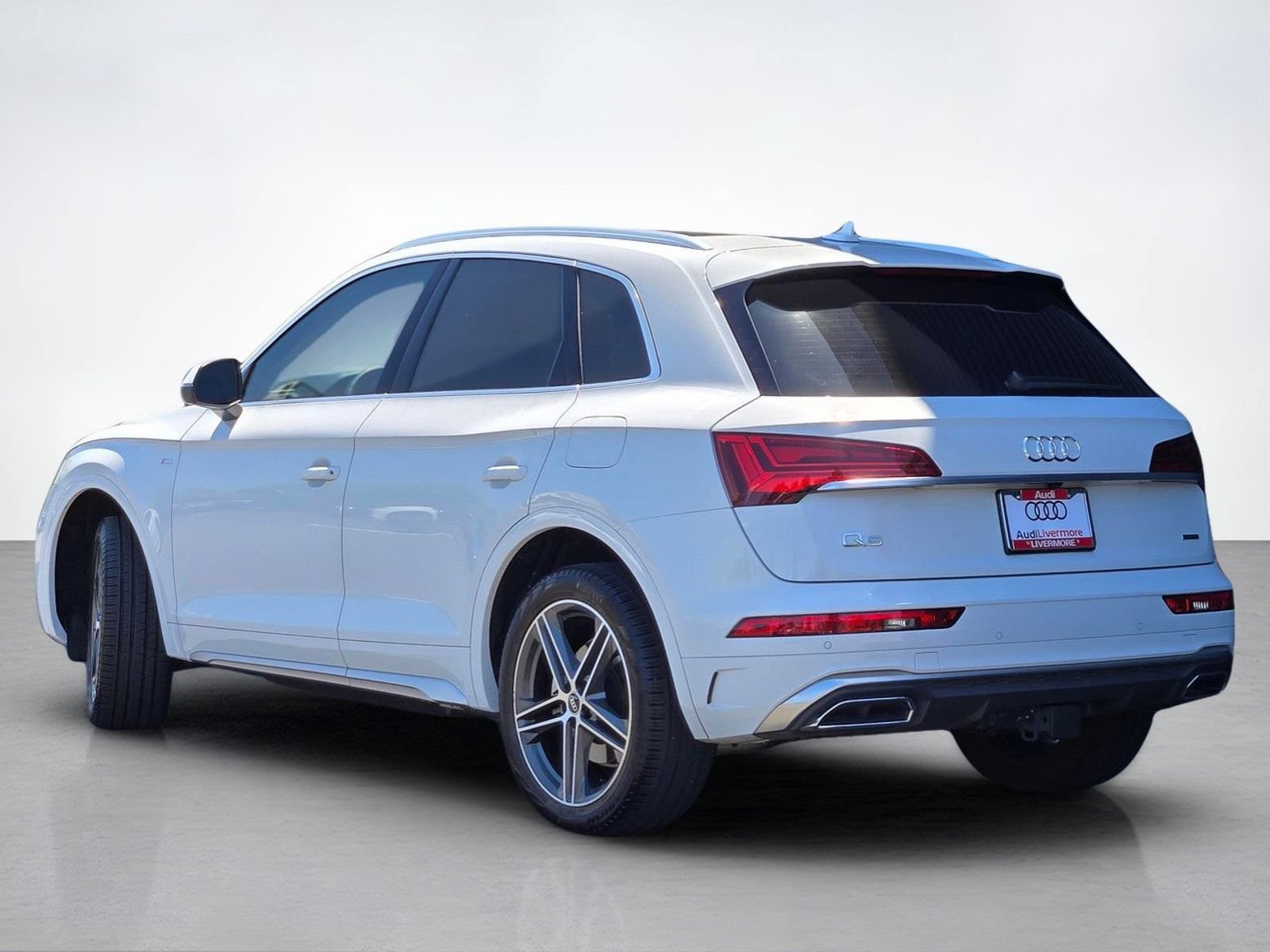 Used 2023 Audi Q5 e Premium Plus w/ Premium Plus Package AWD/4WD image 5