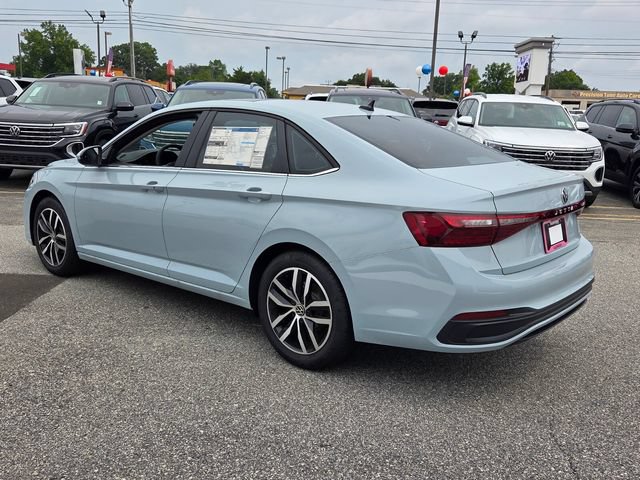 New 2026 Volkswagen Jetta SE FWD image 9