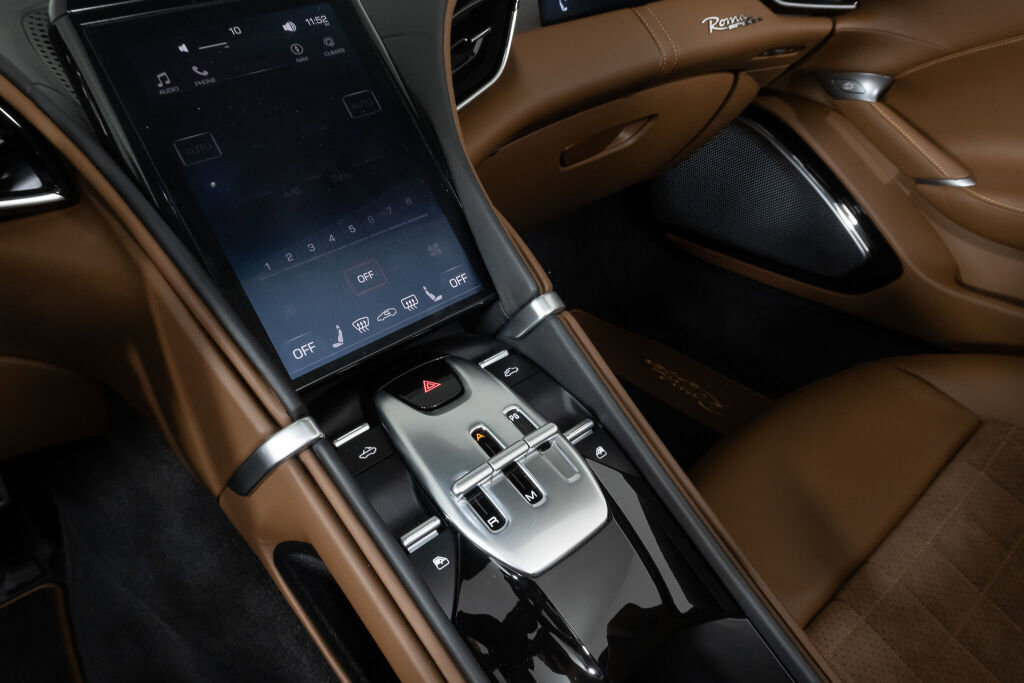 Used 2024 Ferrari Roma image 38