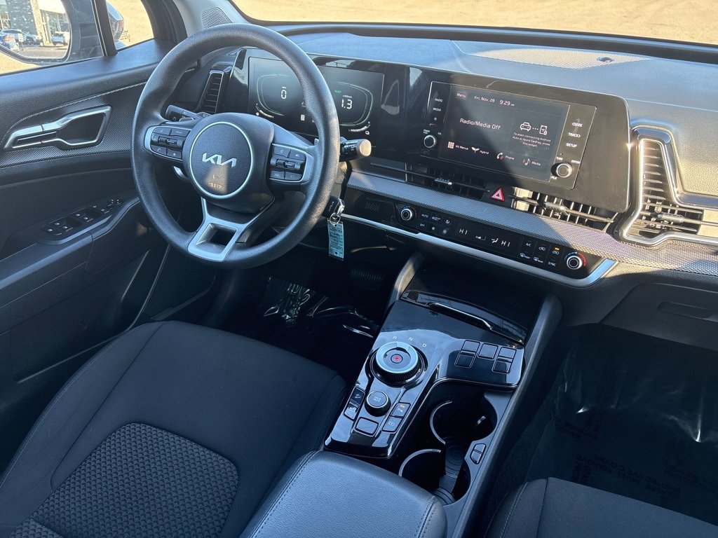 Used 2023 Kia Sportage LX image 14