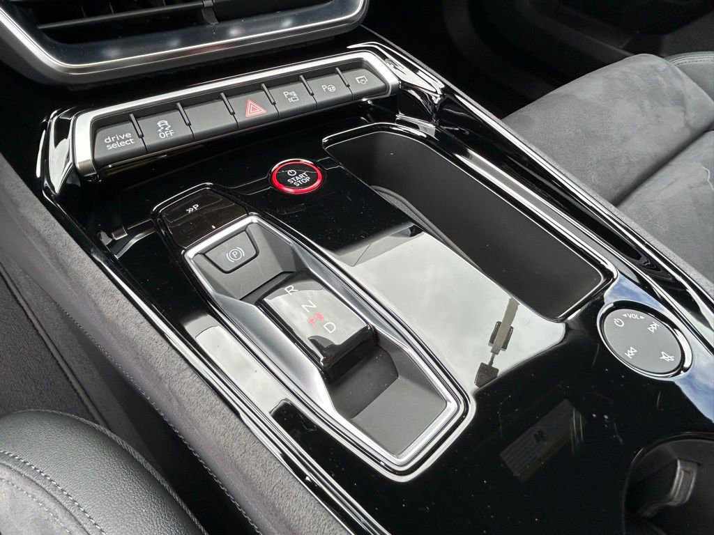 Used 2024 Audi RS e-tron GT w/ Carbon Performance Package image 35
