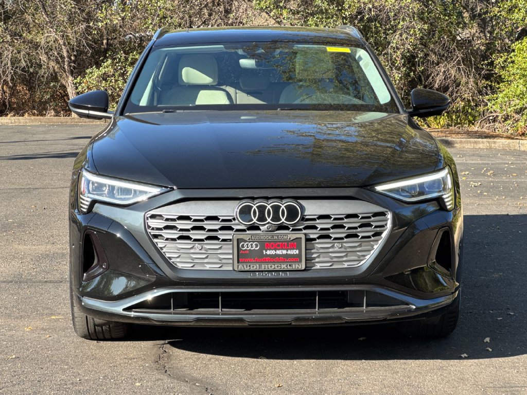 Used 2024 Audi Q8 e-tron Premium Plus w/ Premium Plus Package AWD/4WD image 12