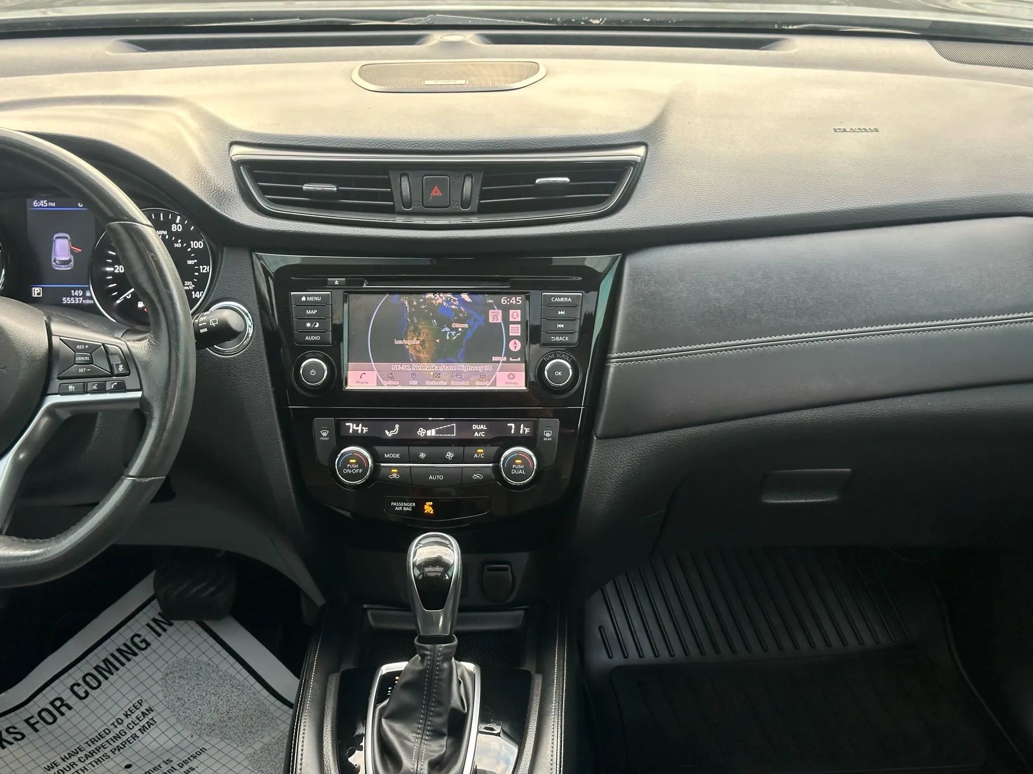 Used 2018 Nissan Rogue SL w/ Premium Package image 17