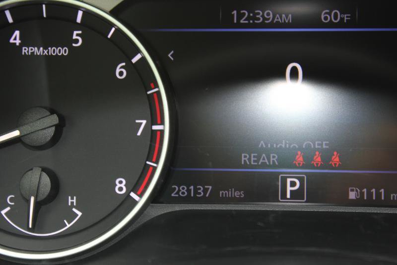 Used 2022 Nissan Sentra SV w/ SV Premium Package FWD image 29