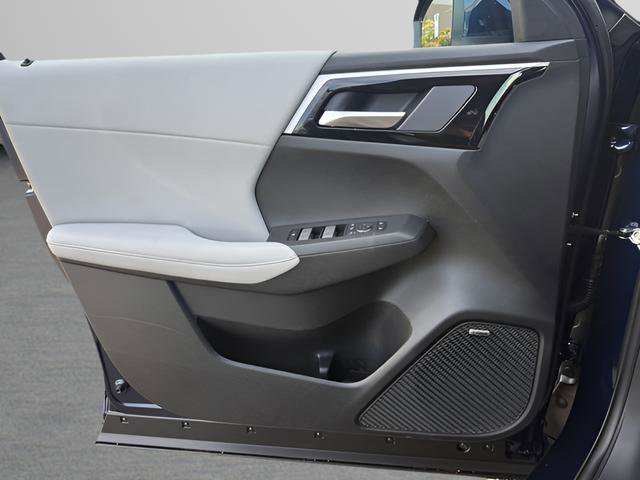 New 2026 Mitsubishi Outlander SE FWD image 11