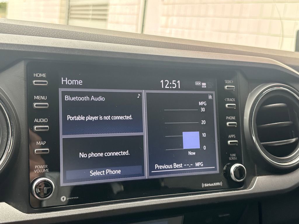 Used 2021 Toyota Tacoma TRD Off-Road image 15