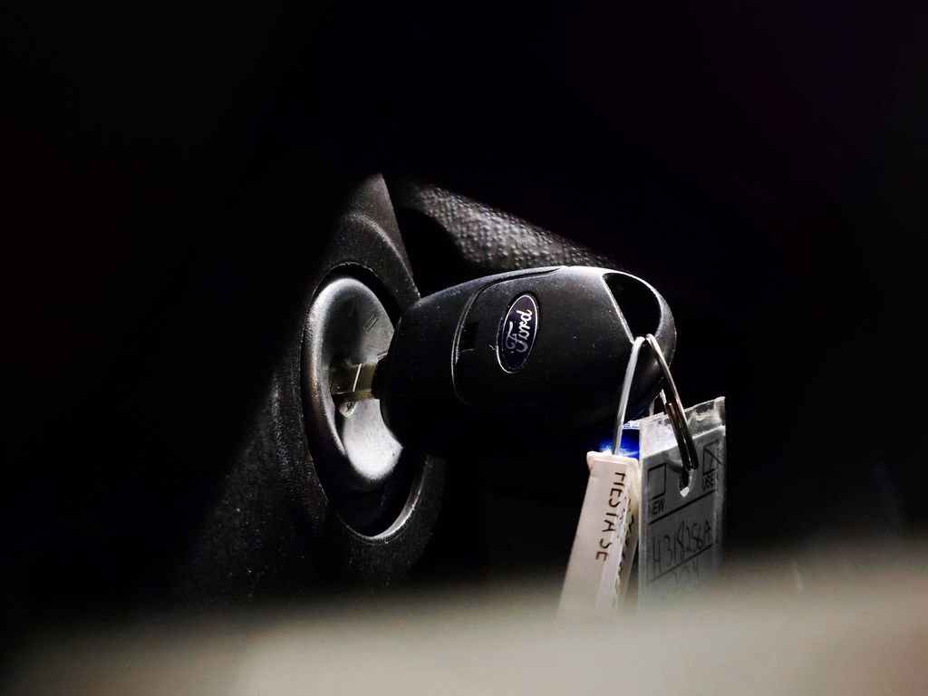 Used 2014 Ford Fiesta SE w/ Equipment Group 201A image 27