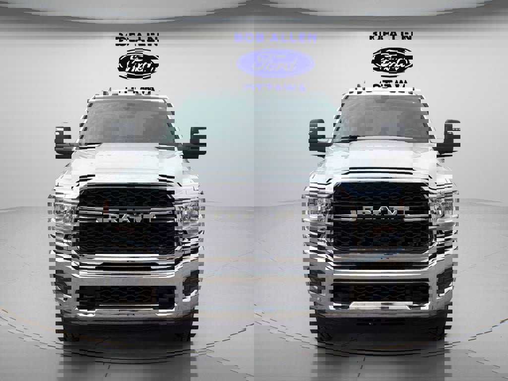 Used 2024 RAM 2500 Tradesman w/ Chrome Appearance Group image 10