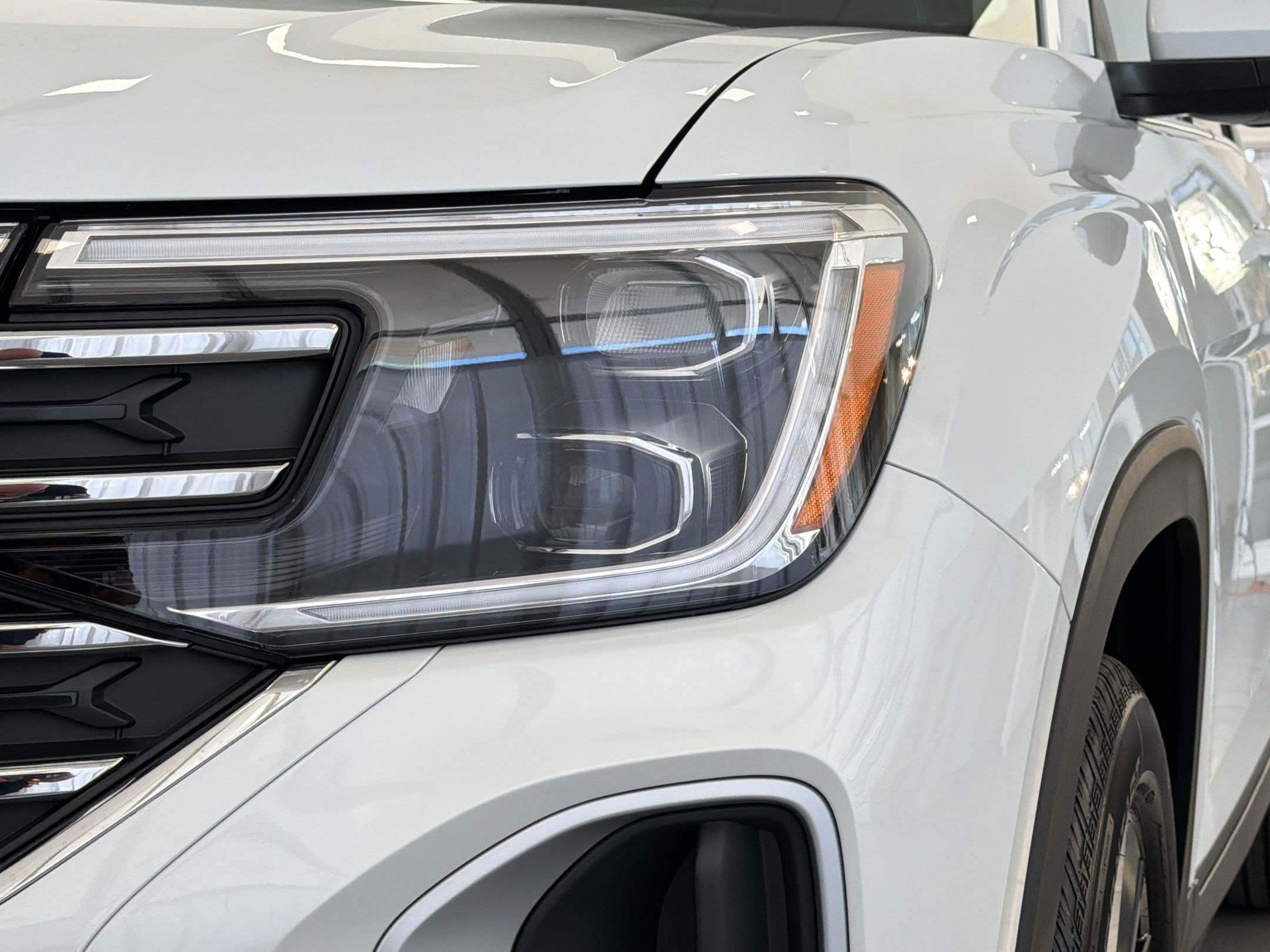 New 2026 Volkswagen Atlas SE FWD image 11