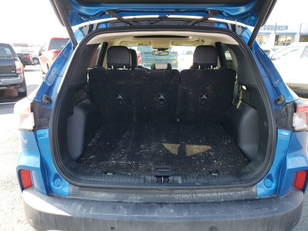 Used 2020 Ford Escape Titanium image 22