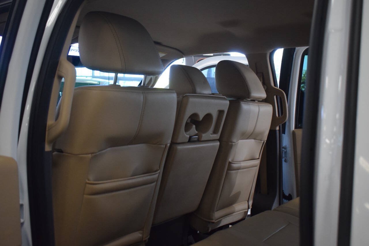 Used 2011 Ford F250 Lariat w/ Lariat Interior Pkg RWD image 61