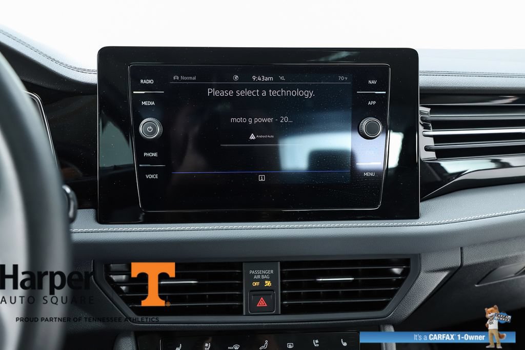 Used 2025 Volkswagen Jetta SEL FWD image 28