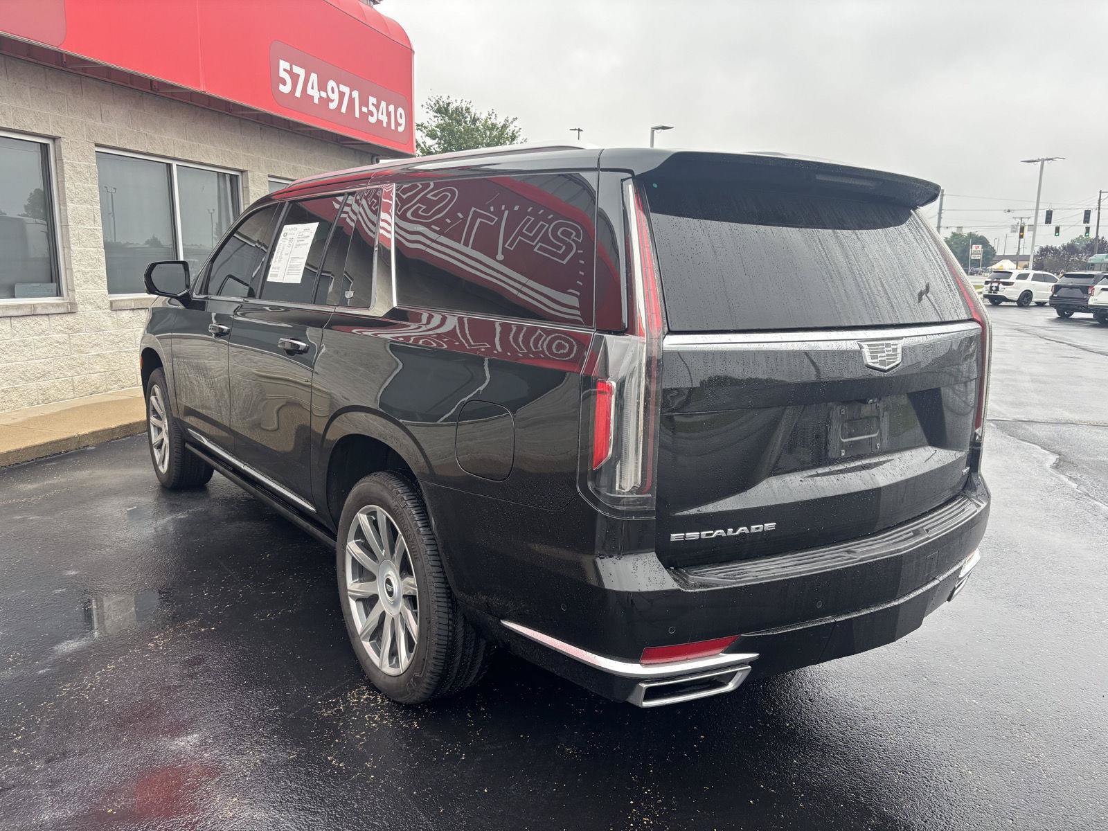 Used 2021 Cadillac Escalade ESV Premium Luxury Platinum AWD/4WD image 21