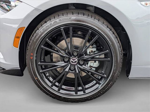 New 2026 MAZDA MX-5 Miata Club w/ Weather Package RWD image 10