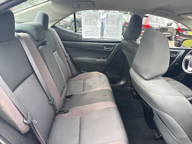 Used 2018 Toyota Corolla LE image 12