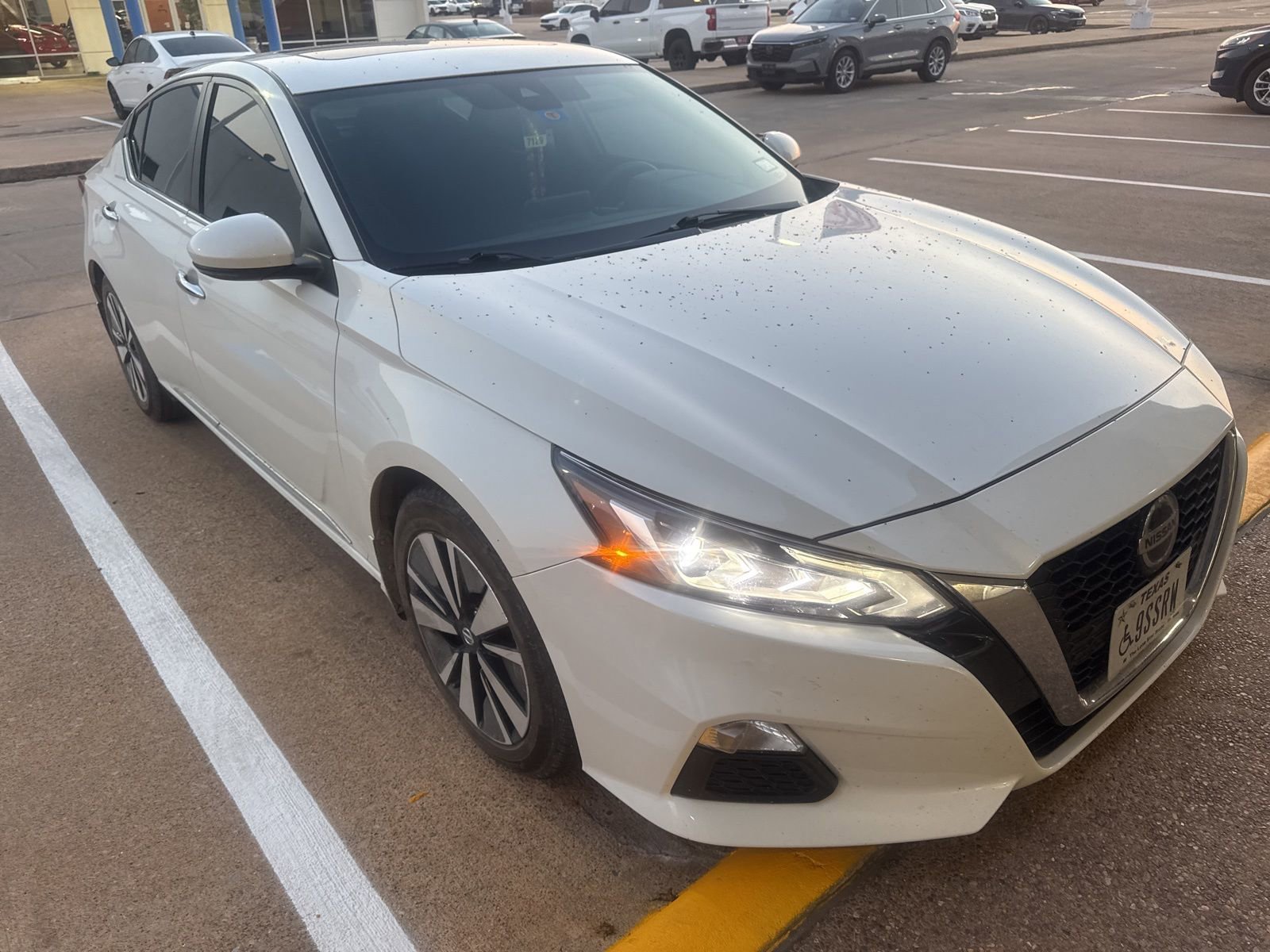 Used 2022 Nissan Altima 2.5 SV w/ SV Premium Package image 5