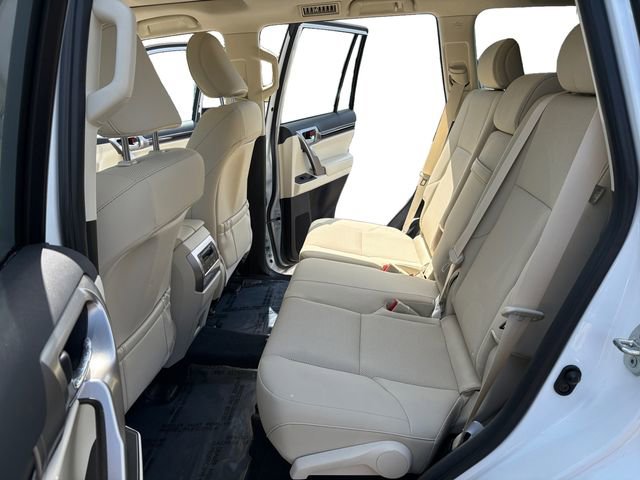 Used 2023 Lexus GX 460 Premium w/ Premium Package AWD/4WD image 10