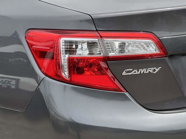 Used 2014 Toyota Camry LE FWD image 28