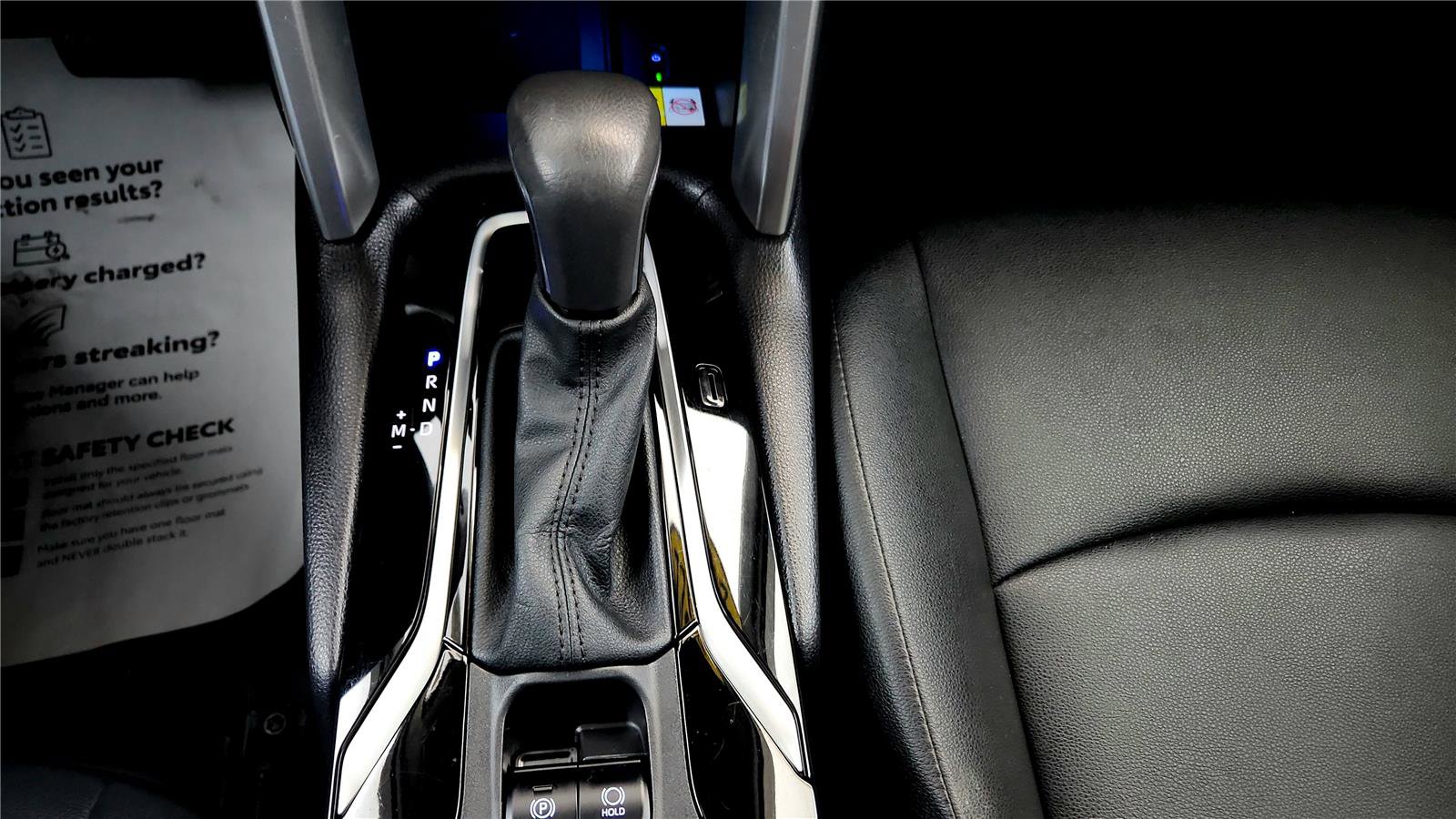 Used 2022 Toyota Corolla Cross XLE image 29