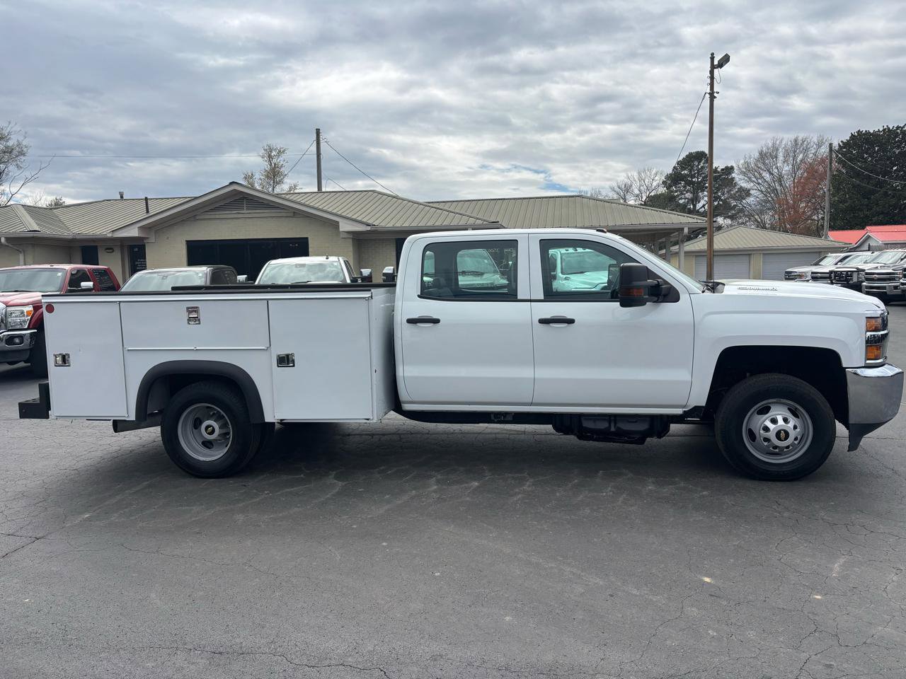 Used 2019 Chevrolet Silverado 3500 W/T w/ WT Convenience Package image 4