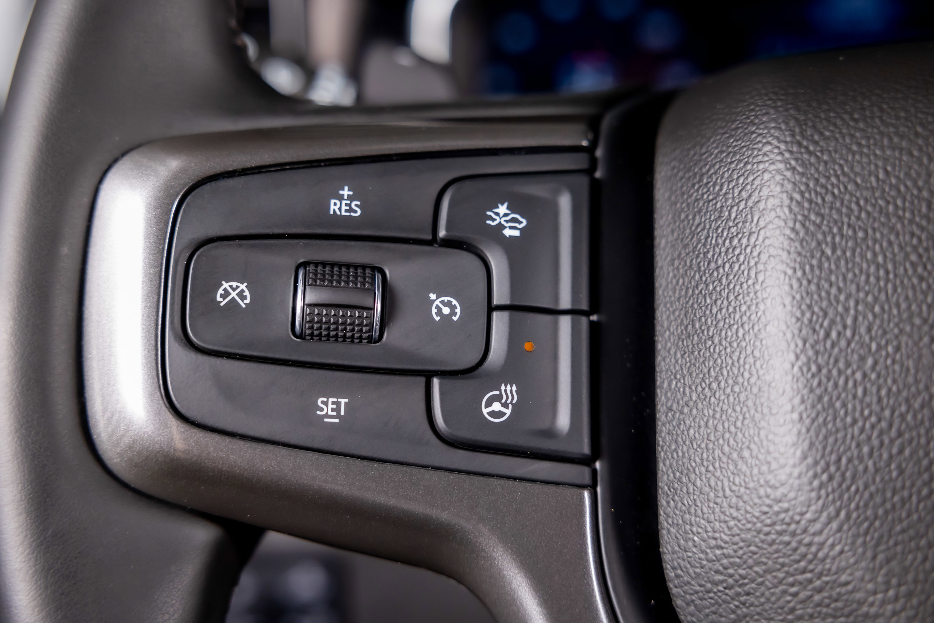 Used 2025 Chevrolet Silverado 1500 ZR2 w/ Technology Package image 31