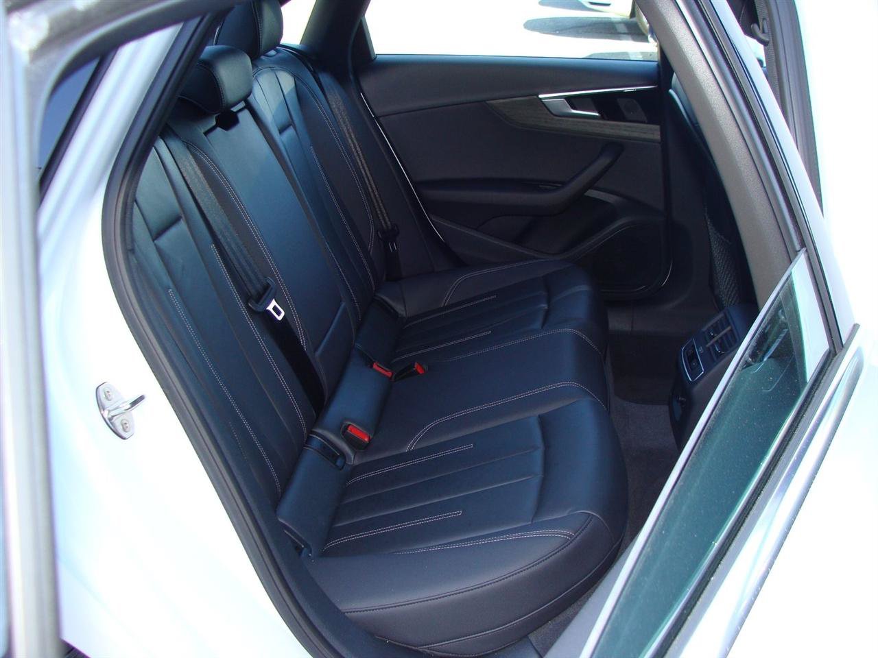 Used 2023 Audi A4 2.0T Premium w/ Convenience Package AWD/4WD image 11