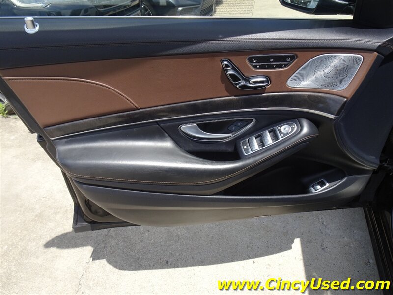 Used 2020 Mercedes-Benz S 560 4MATIC Sedan image 28