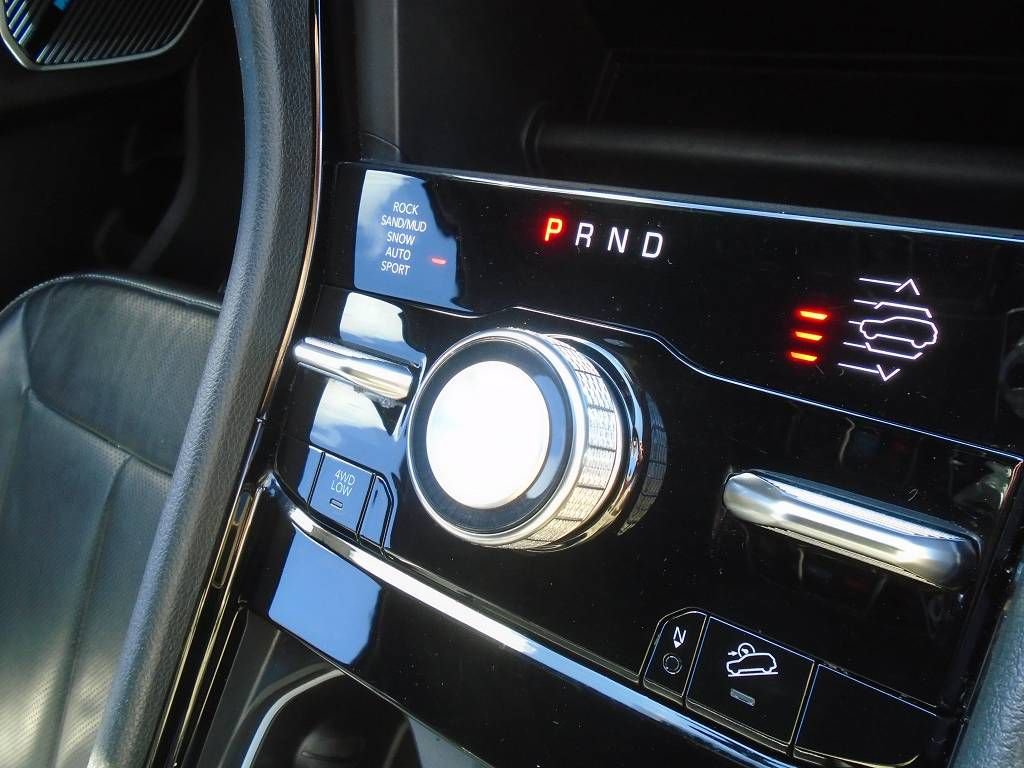 Used 2023 Jeep Grand Cherokee Overland image 22