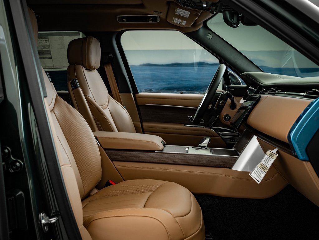 New 2026 Land Rover Range Rover SE image 25