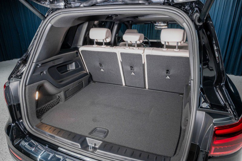 New 2026 Mercedes-Benz GLB 250 4MATIC image 6