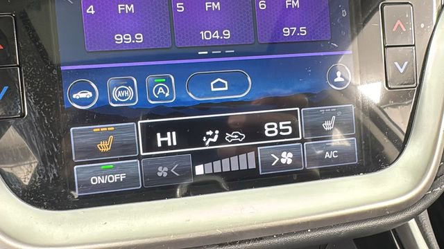 Used 2022 Subaru Outback Premium image 27