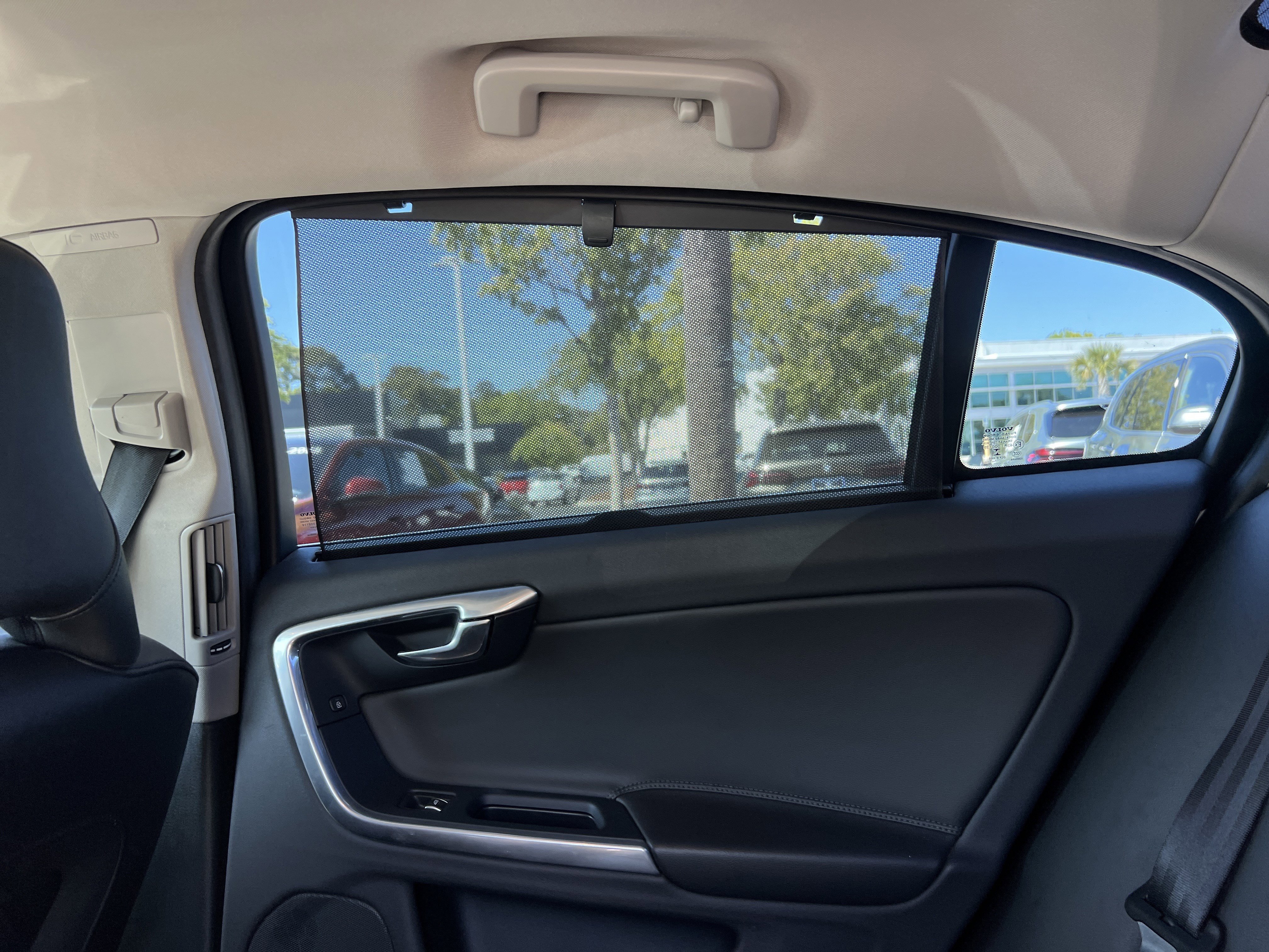Used 2018 Volvo S60 T5 Inscription image 41